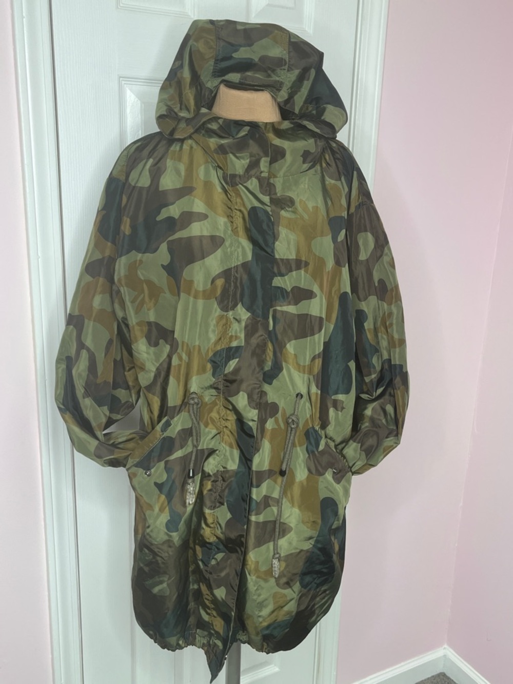 Jodifl Raincoat Camo Hooded Jacket Green Camo Longer Length Size Medium